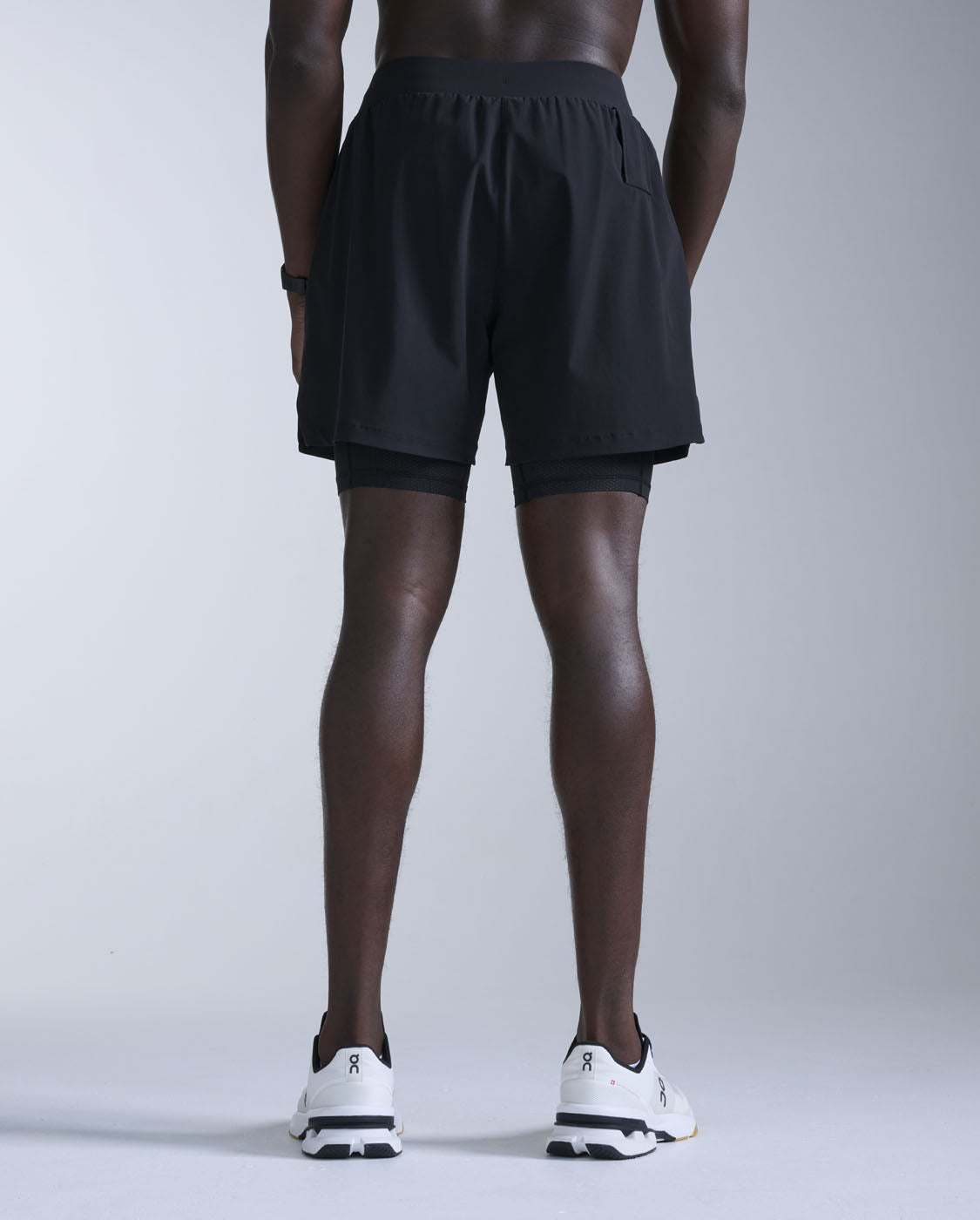 2xu-flex-2-in-1-5-inch-shorts-herren-schwarz-kompression image 2