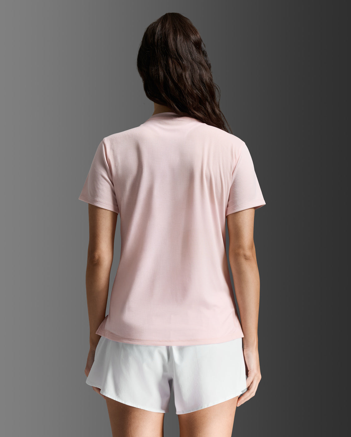 2xu-aero-tee-laufshirt-damen-pink-frost-kurzarm image 2