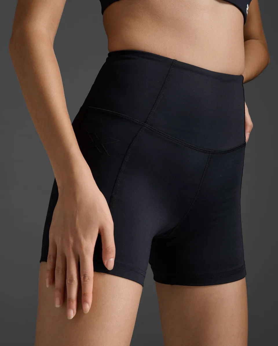 2xu-form-soft-touch-hi-rise-compression-shorts-4-damen-schwarz image 1