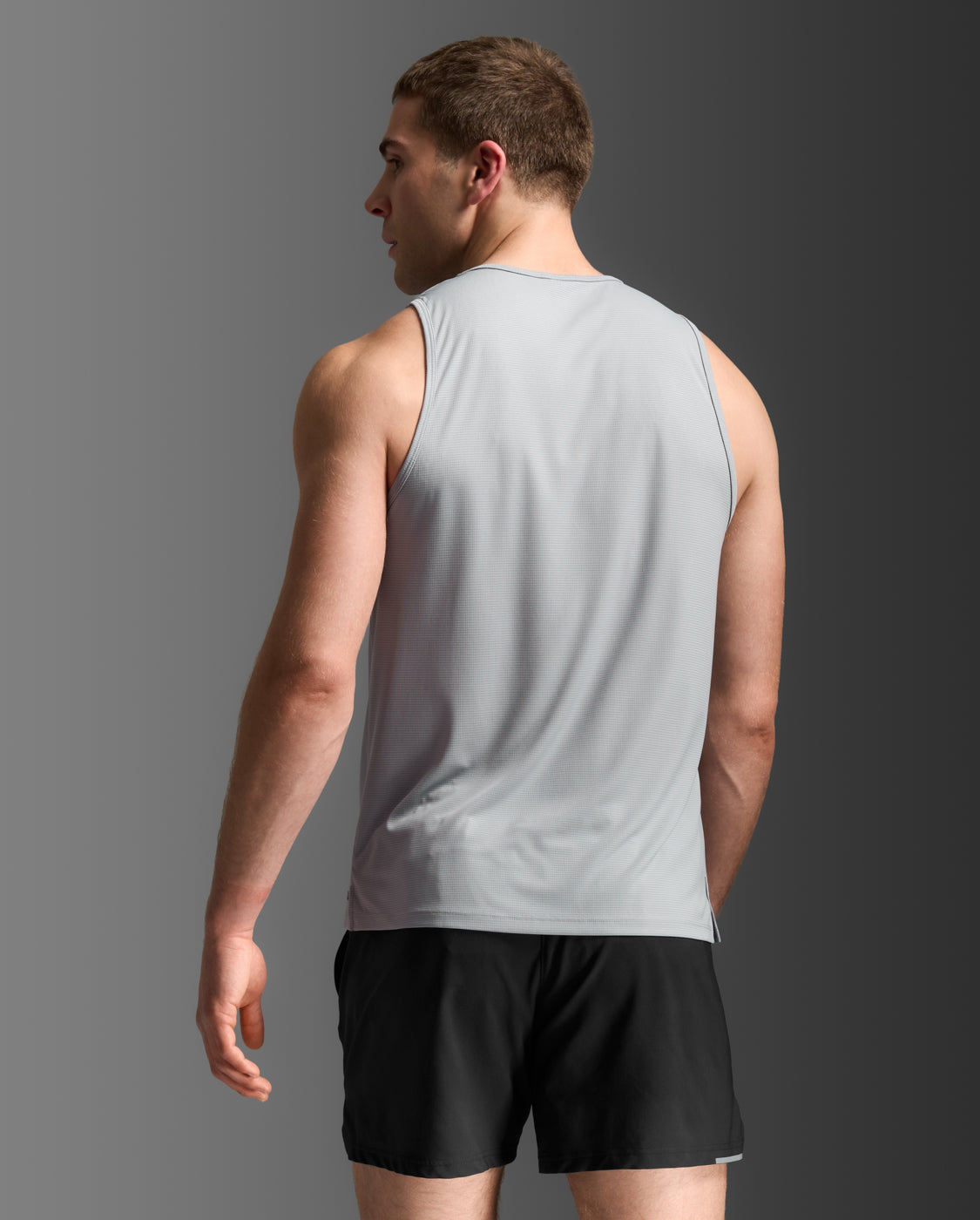 2xu-aero-tank-lauf-singlet-weathervane-herren image 2