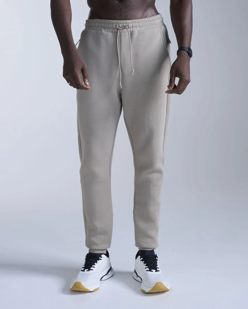 2xu-24-7-commute-smooth-spacer-trackpants-carbon image 1