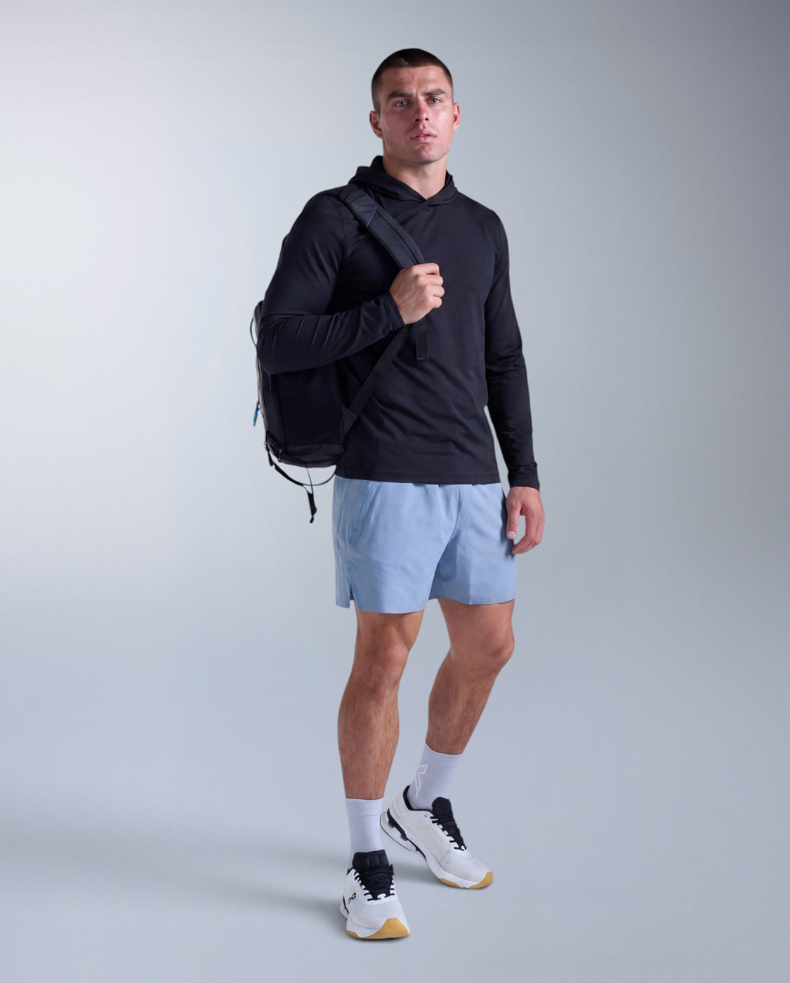 2xu-motion-hoodie-langarm-schwarz-herren-regular image 6