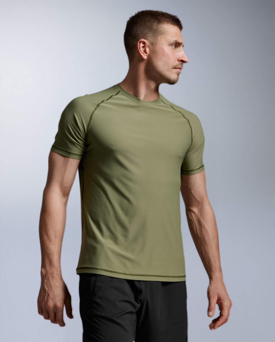 2xu-force-tech-tee-trainingsshirt-herren-hunter-green-kurz image 3