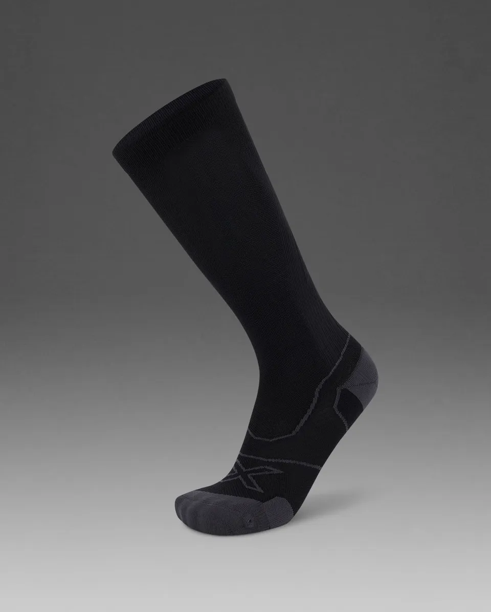 2xu-vectr-cushion-kompressionssocken-black-lang image 1