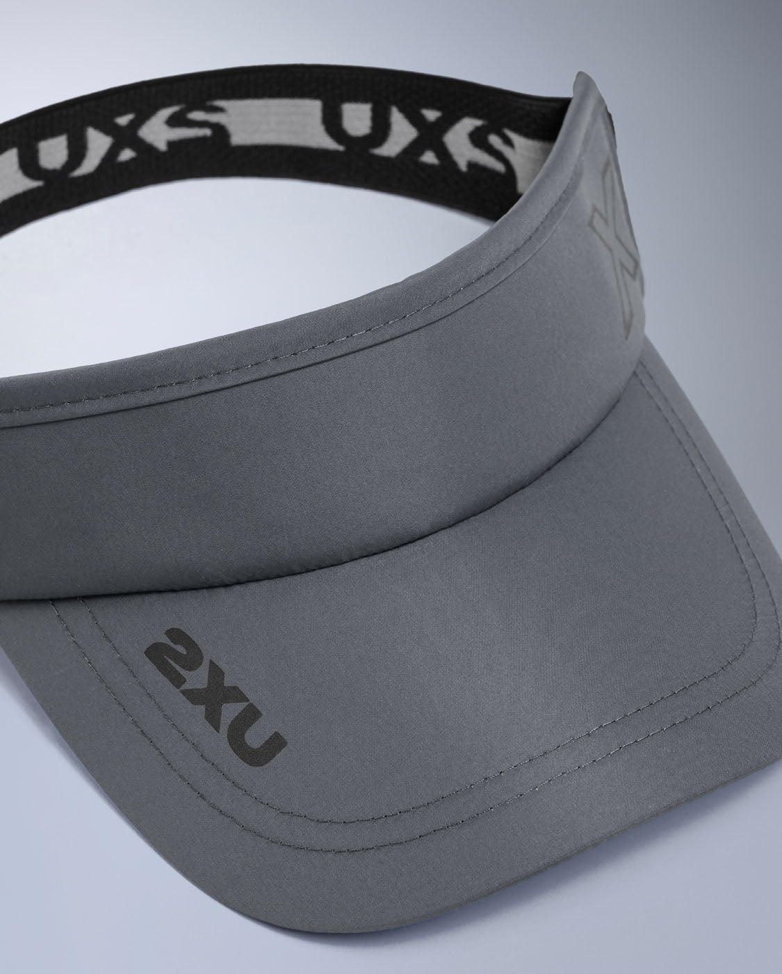 2xu-aero-performance-visor-jupiter-black-laufen image 4