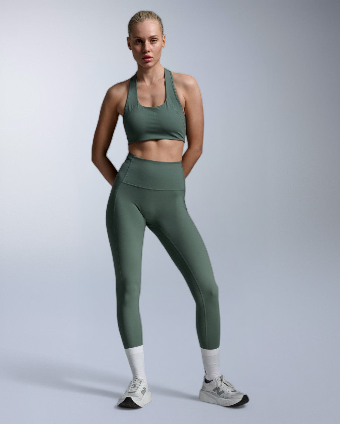 2xu-form-stash-hi-rise-tights-olive-leaf-kompression image 5