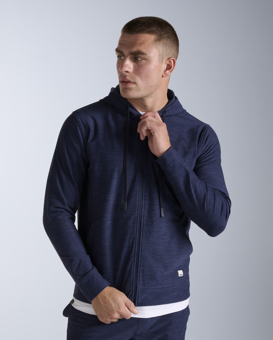 2xu-signature-zip-through-hoodie-kapuzenjacke-midnight image 1