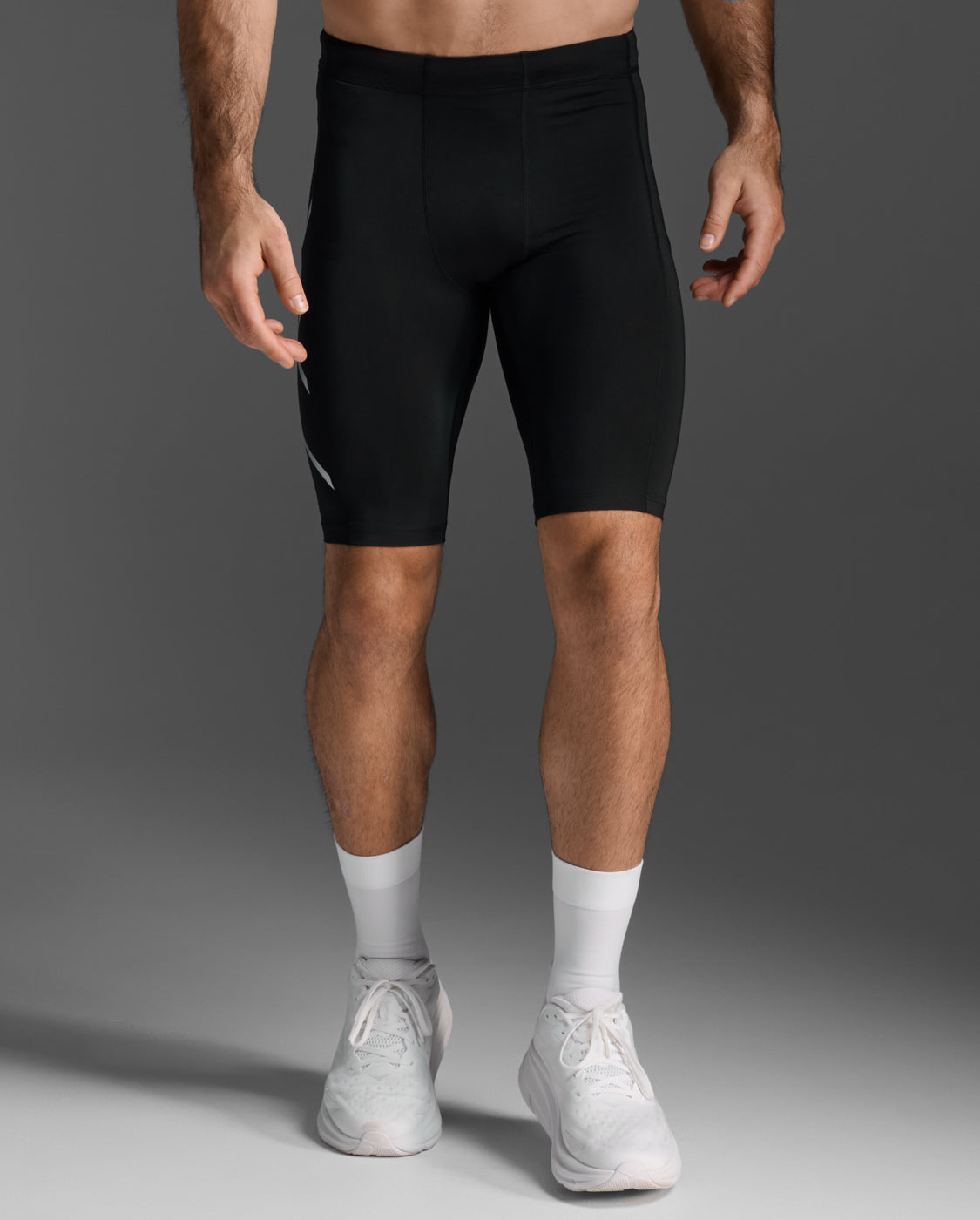2xu-core-compression-shorts-kompressionsshorts-schwarz-herren image 2