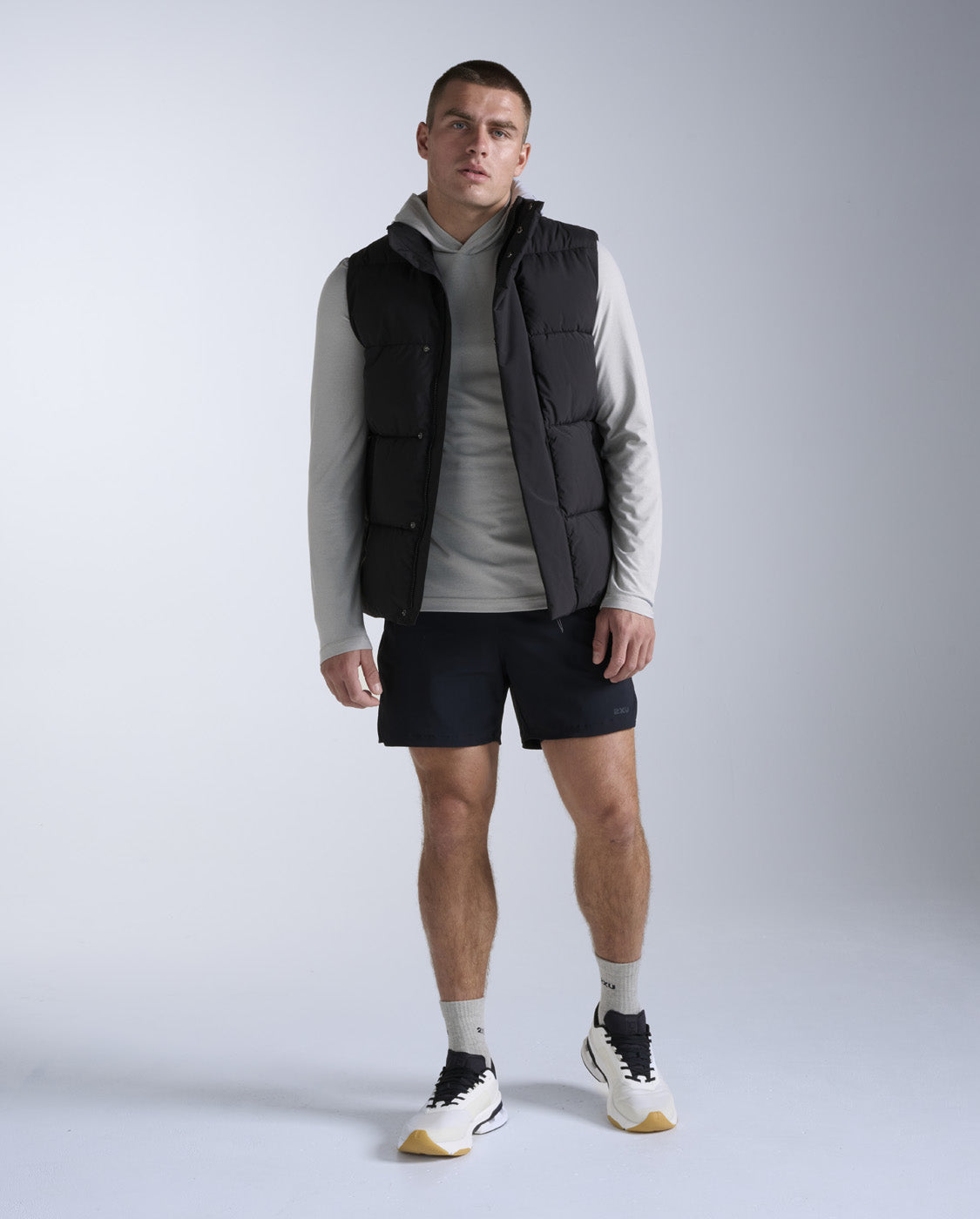 2xu-ignition-puffer-weste-herren-schwarz-wasserabweisend image 2