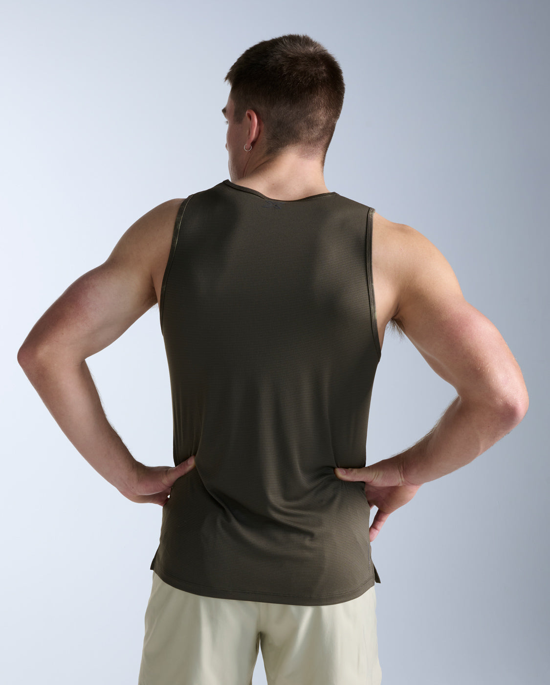 2xu-aero-tank-top-herren-flint-synapse-atmungsaktiv image 5