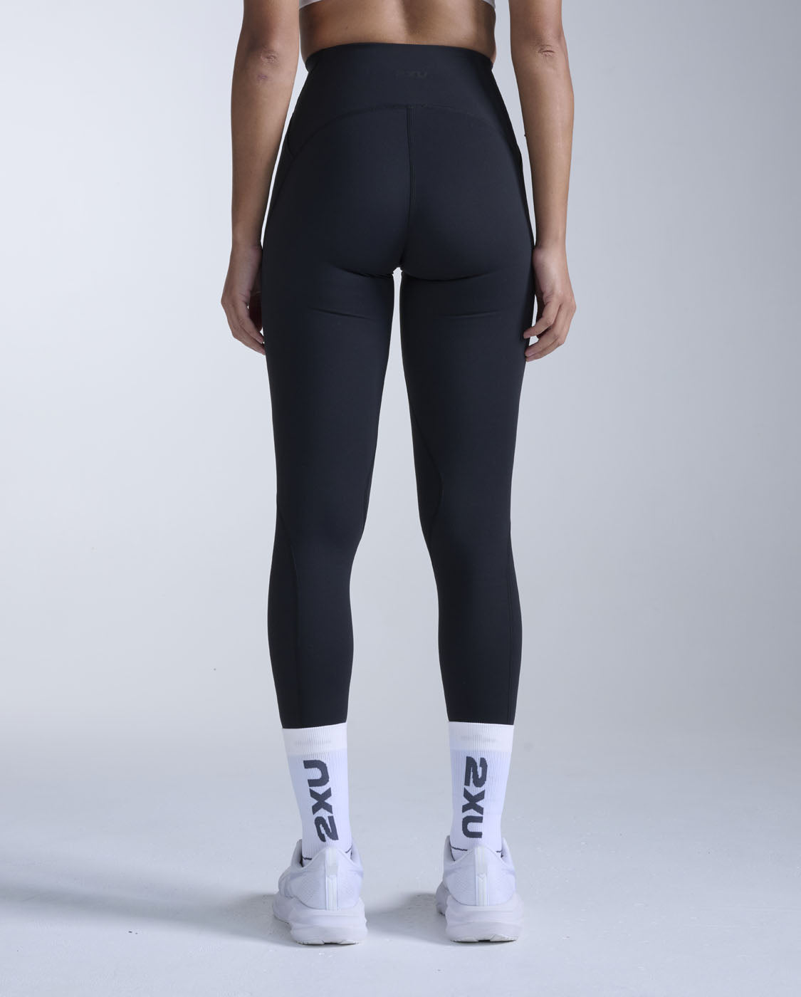 2xu-flex-hi-rise-compression-tights-leggings-schwarz-high-waist image 2