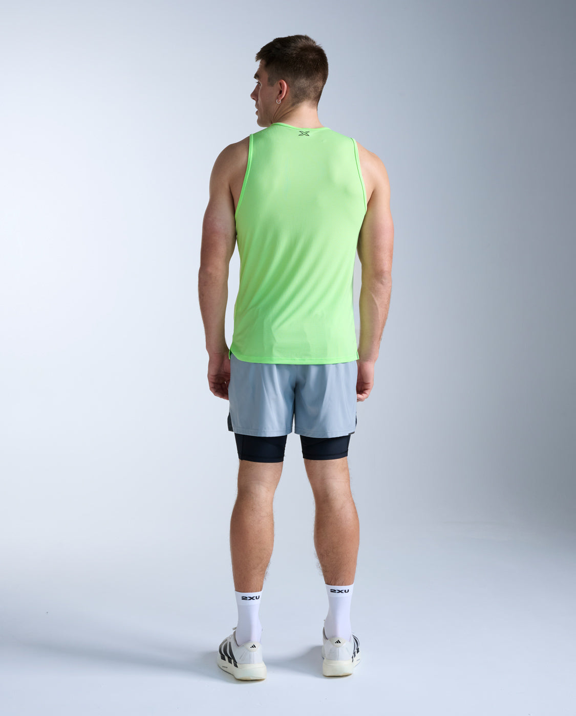 2xu-aero-tank-lauf-singlet-lime-zest-herren image 7
