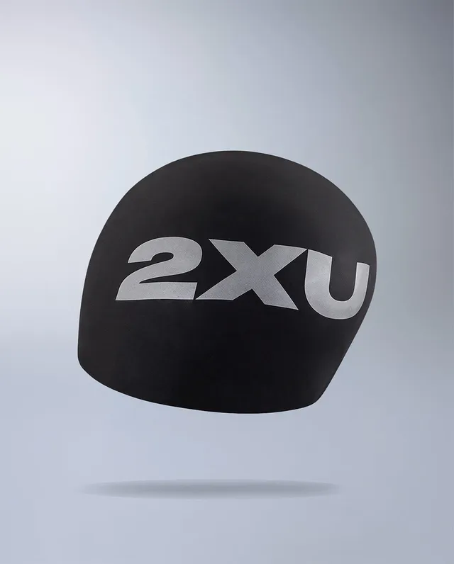 2xu-swim-race-silicone-swim-cap-badekappe-schwarz image 1