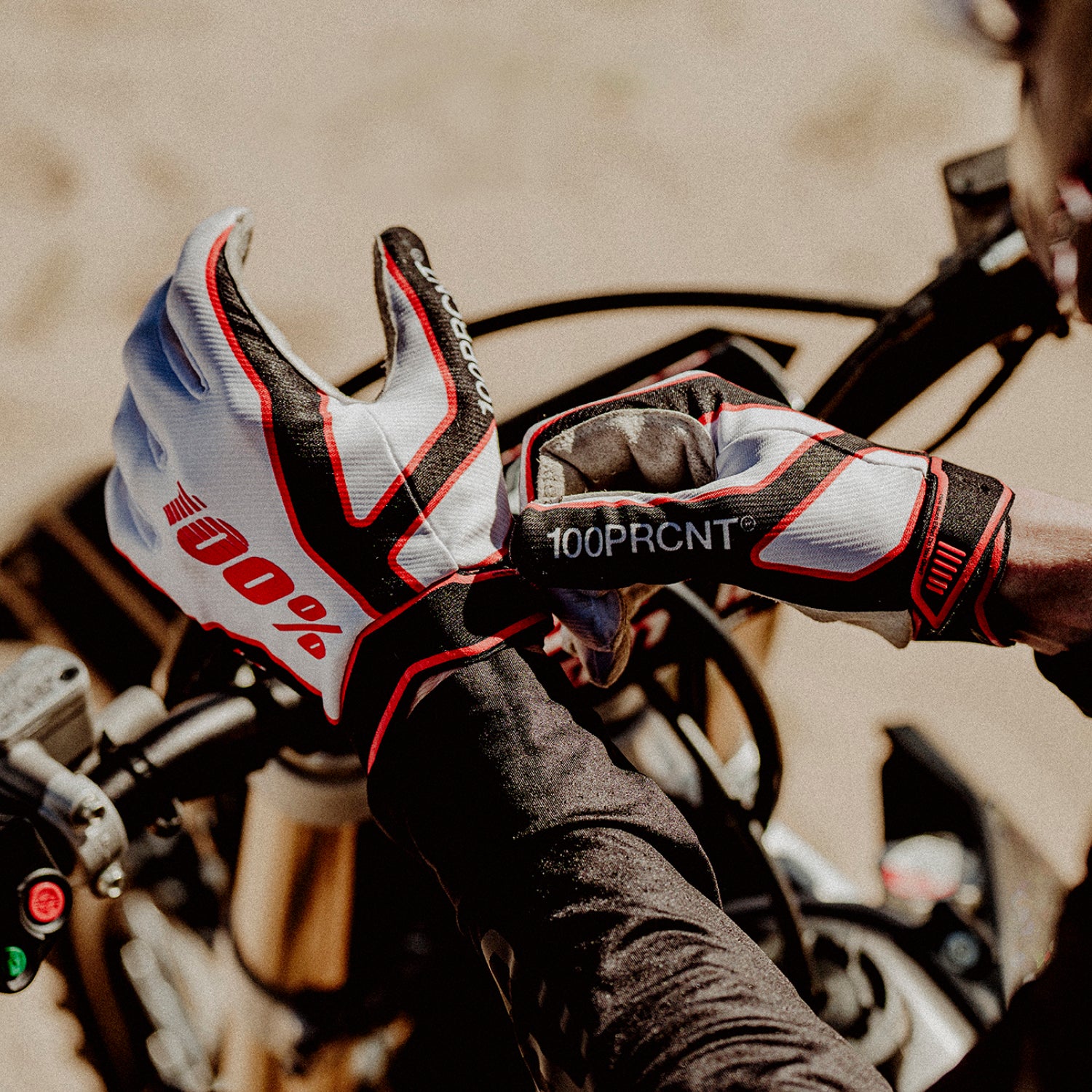 100-ridefit-handschuhe-wei-rot-schwarz-mtb image 3