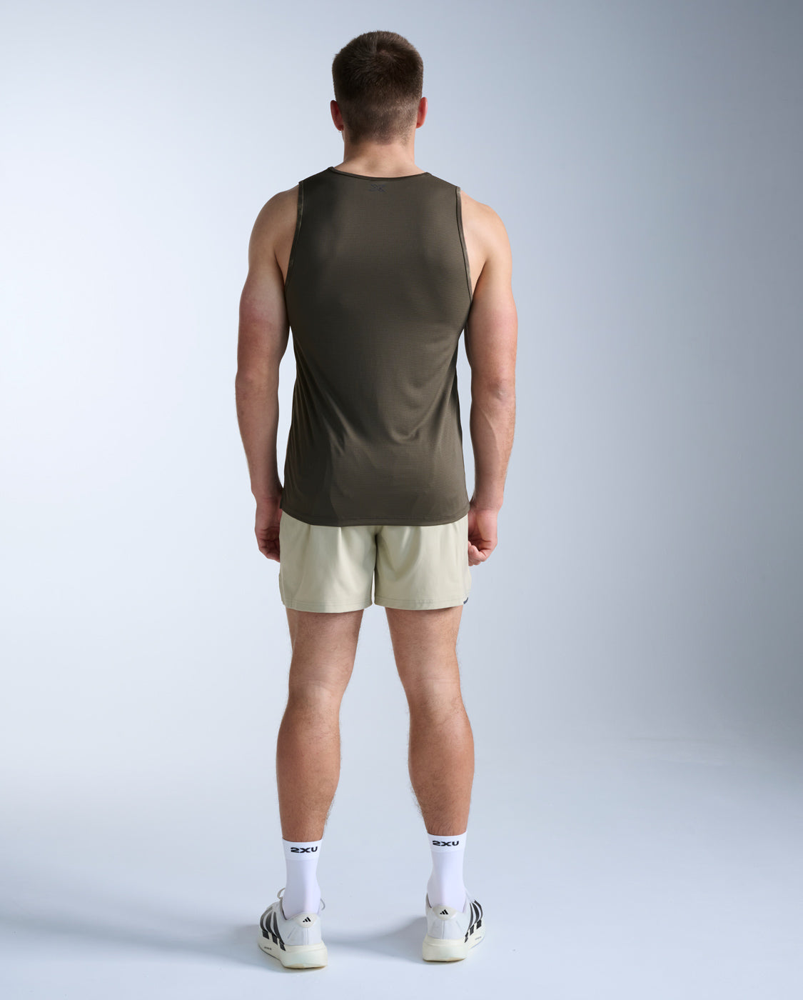 2xu-aero-tank-top-herren-flint-synapse-atmungsaktiv image 8