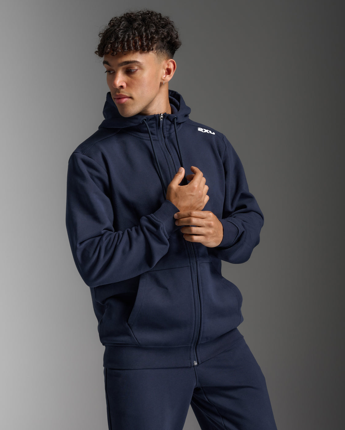 2xu-motion-aspire-zip-hoodie-herren-midnight-white-fleece image 5