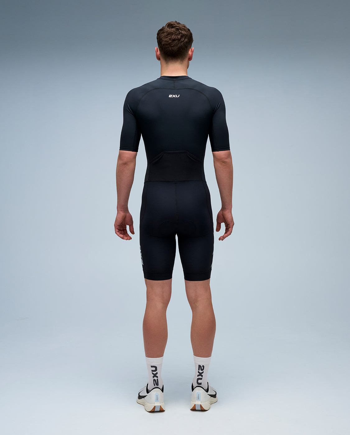 2xu-core-sleeved-trisuit-herren-schwarz-sprint-uv-schutz image 2
