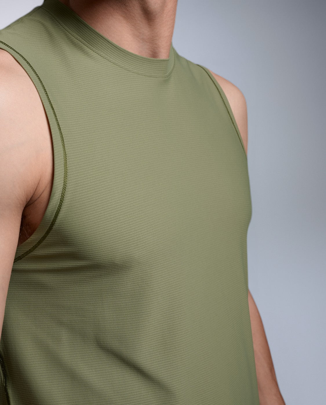 2xu-force-tech-tank-hunter-green-tank-top-herren image 7