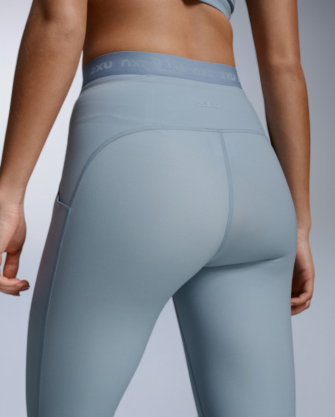 2xu-form-stash-hi-rise-compression-tights-damen-blau-taschen image 3