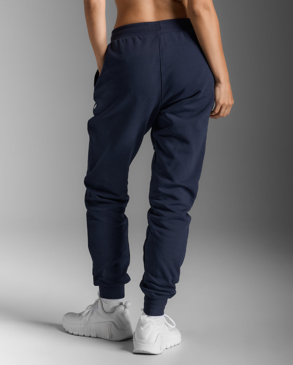 2xu-motion-aspire-trackpants-damen-midnight-white image 2