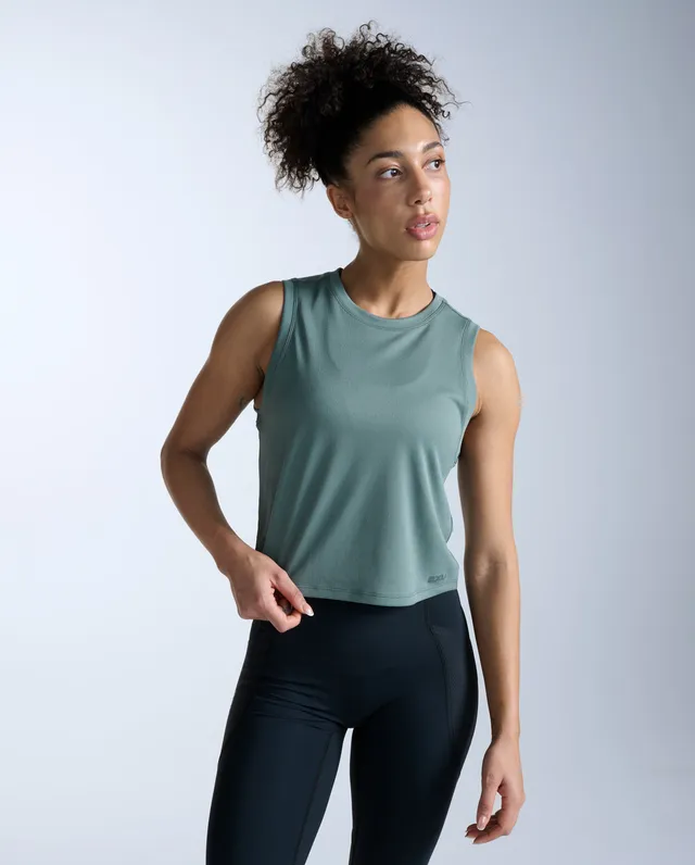 2xu-aero-mesh-crop-tank-olive-leaf-lauftop-mesh image 1