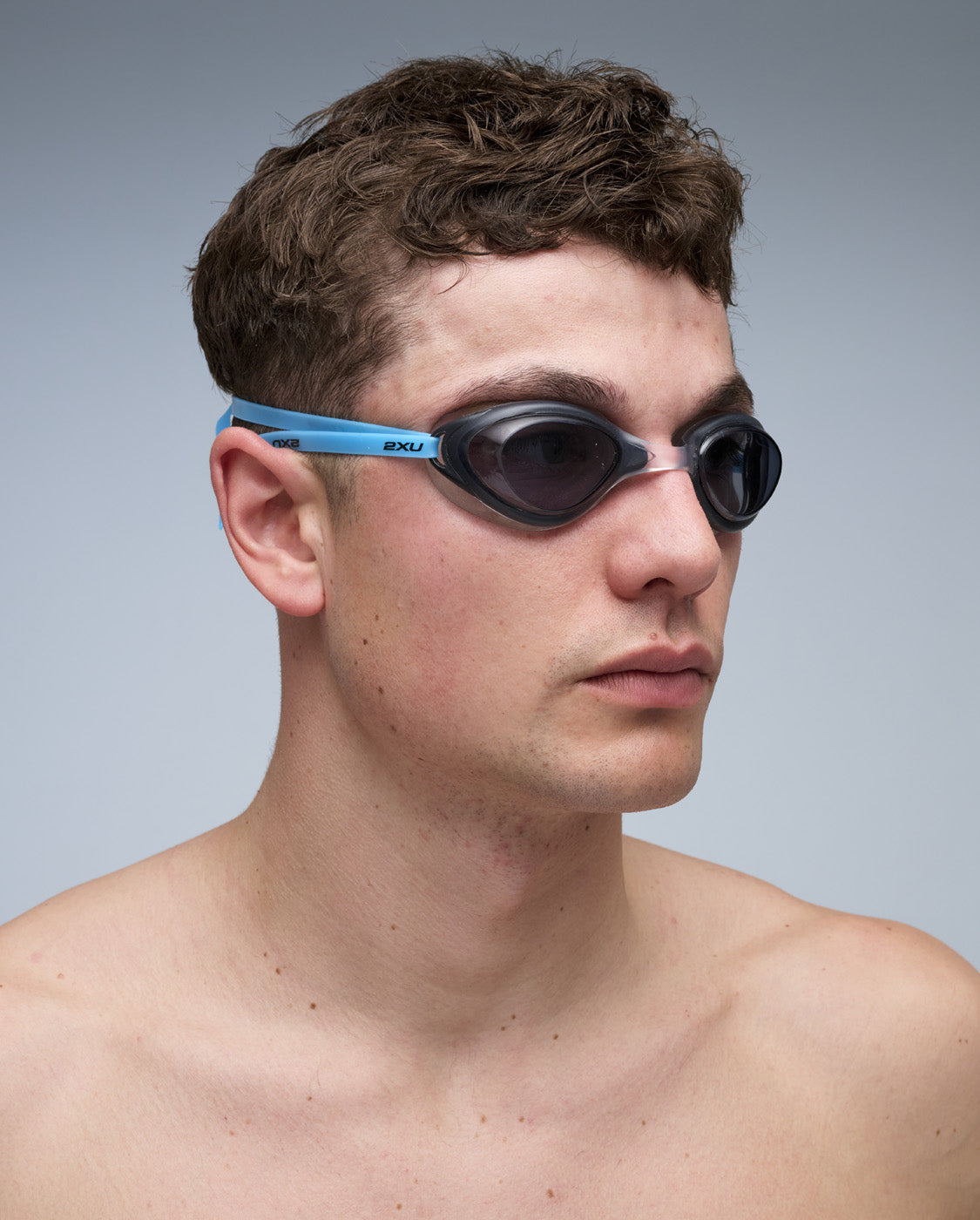 2xu-propel-swim-goggle-schwimmbrille-aloha-smoke-unisex image 2