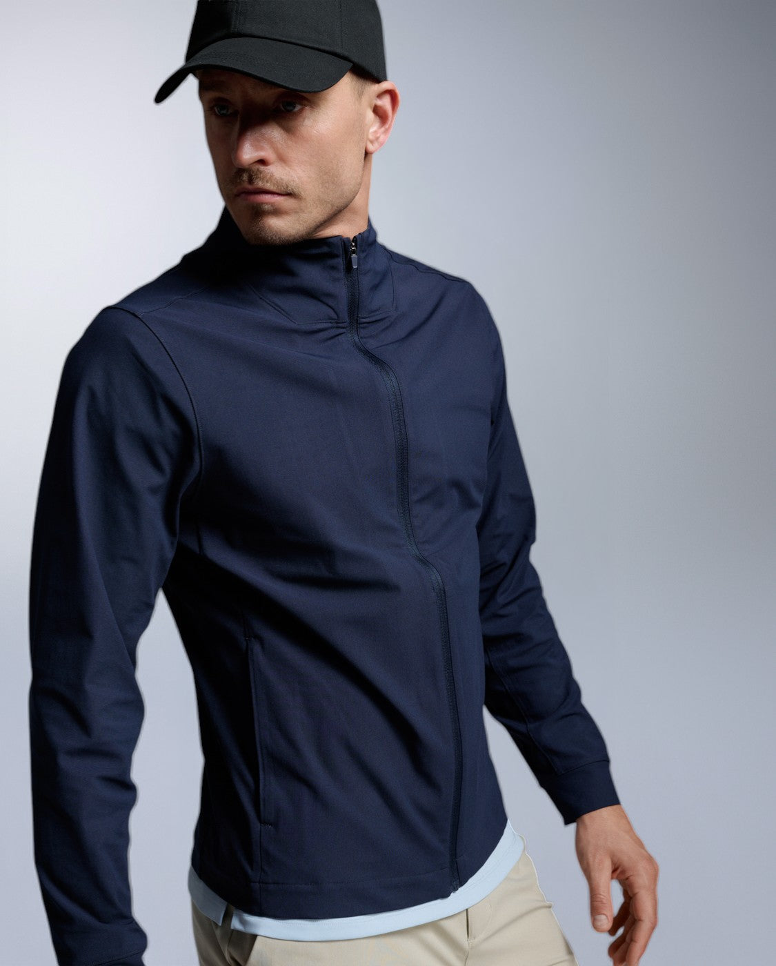 2xu-signature-hybrid-jacke-herren-midnight-stretch image 2