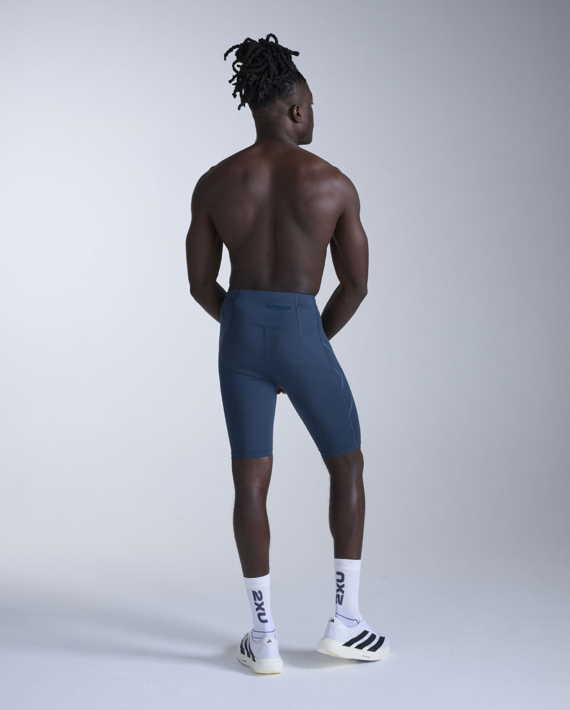 2xu-light-speed-compression-shorts-herren-majol-leicht image 5