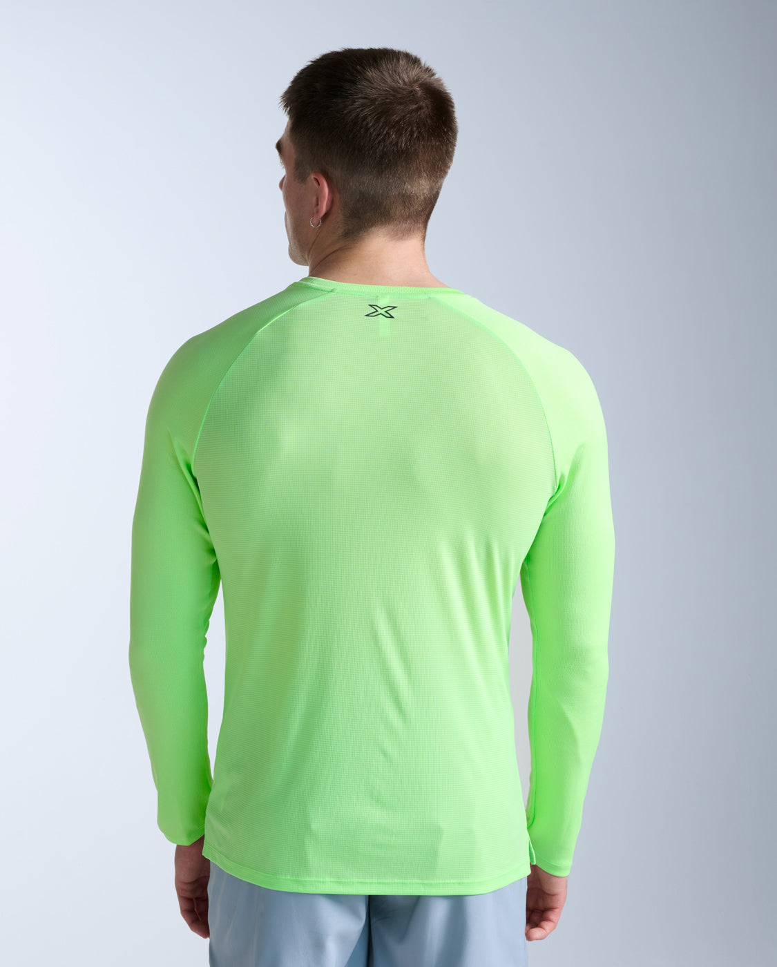 2xu-aero-long-sleeve-herren-laufshirt-lime-zest-langarm image 5