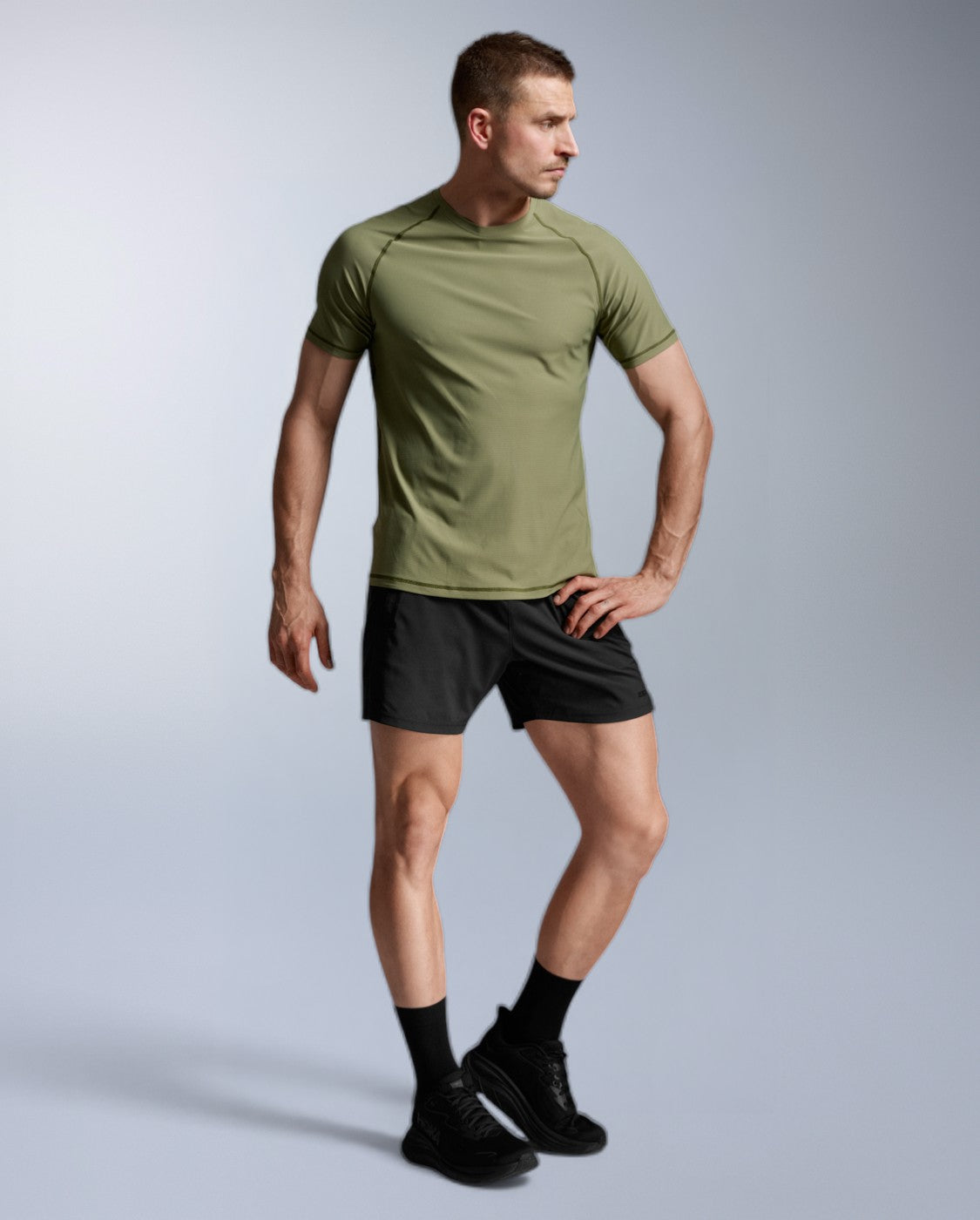 2xu-force-tech-tee-trainingsshirt-herren-hunter-green-kurz image 7