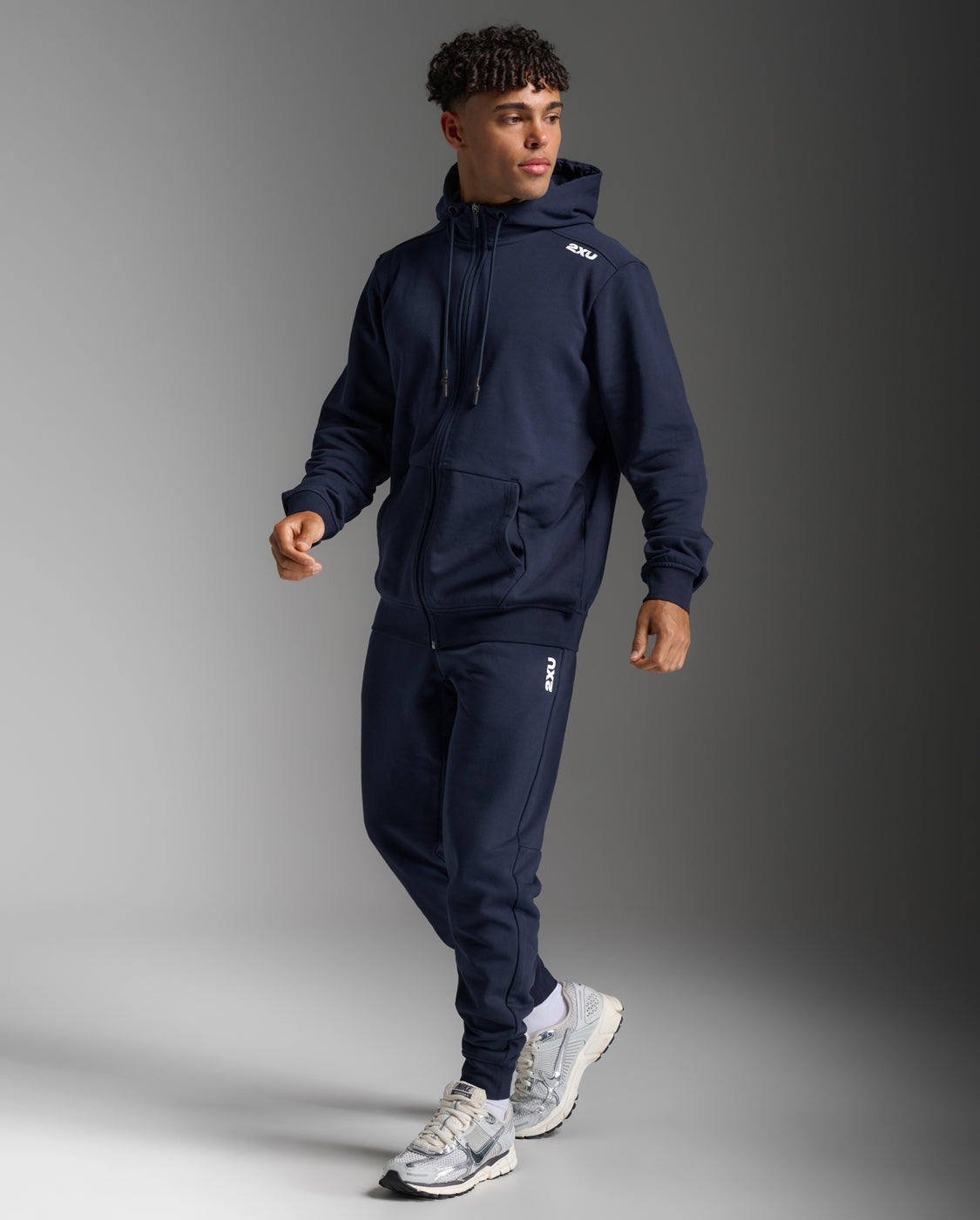 2xu-motion-aspire-zip-hoodie-herren-midnight-white-fleece image 4