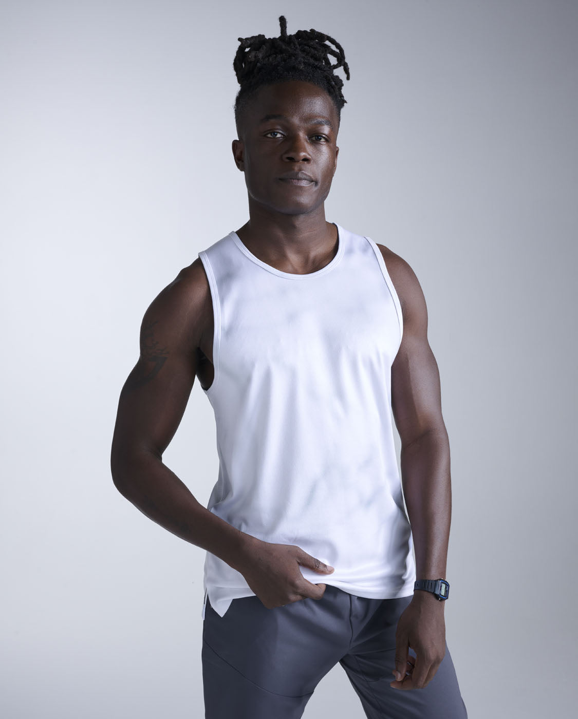 2xu-aero-tank-herren-lauf-top-smoke-blue image 1