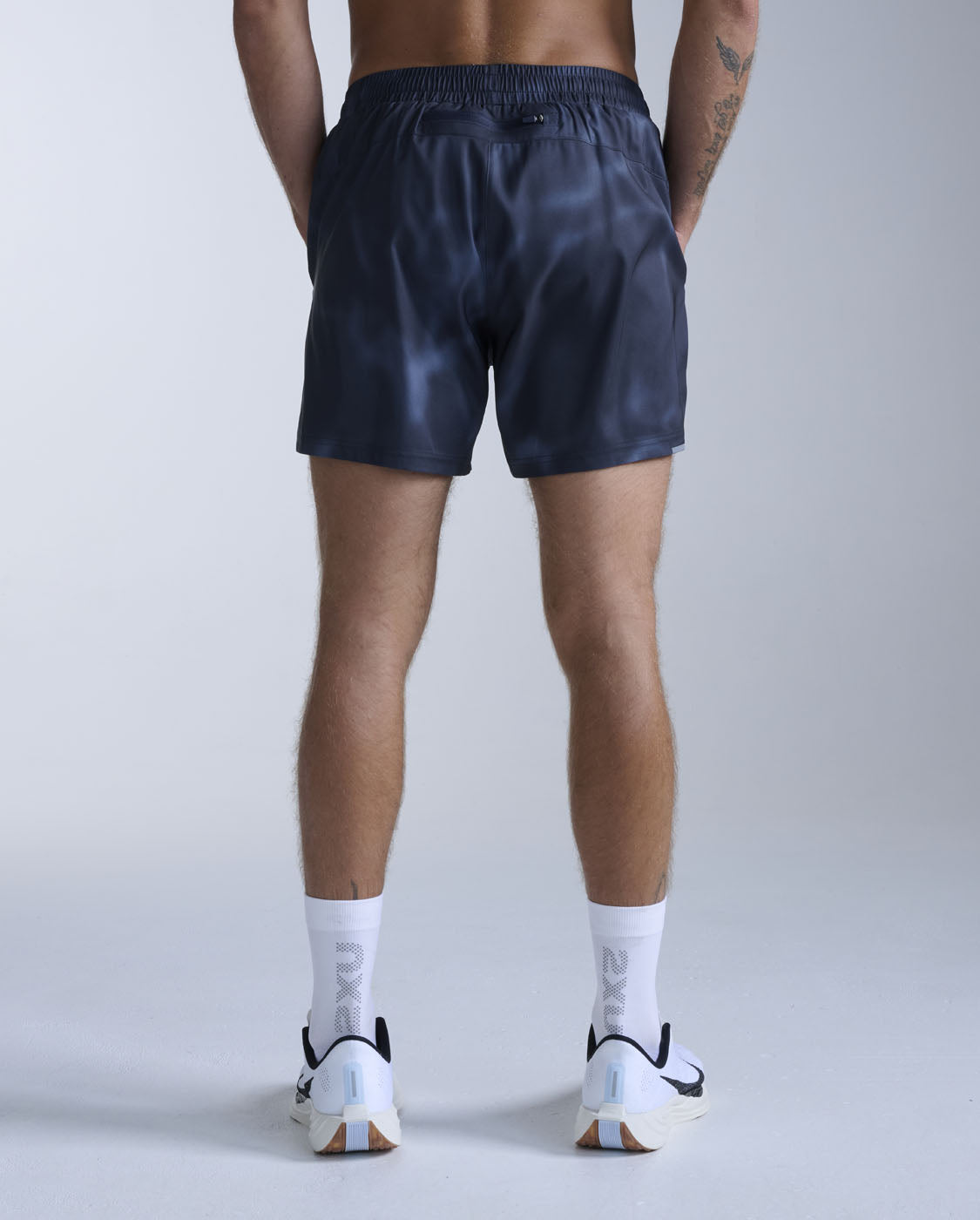 2xu-aero-5-inch-shorts-lined-herren-midnight-marble image 3