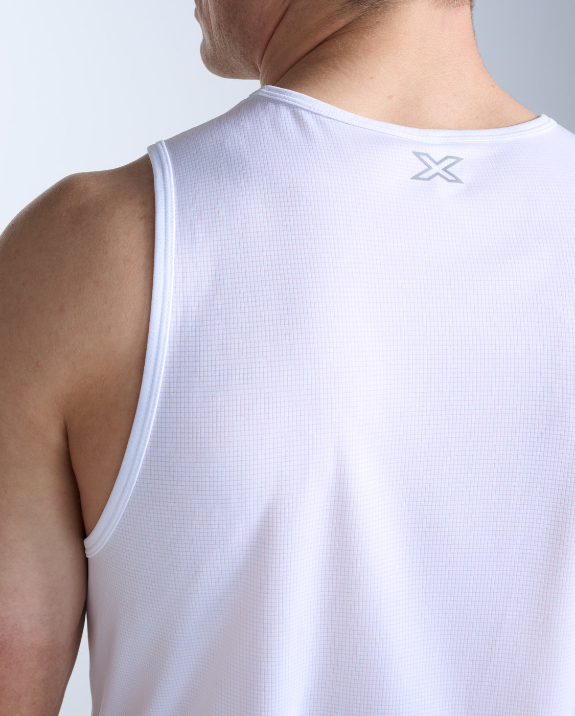 2xu-aero-tank-herren-tr-gershirt-laufshirt-weiss image 5