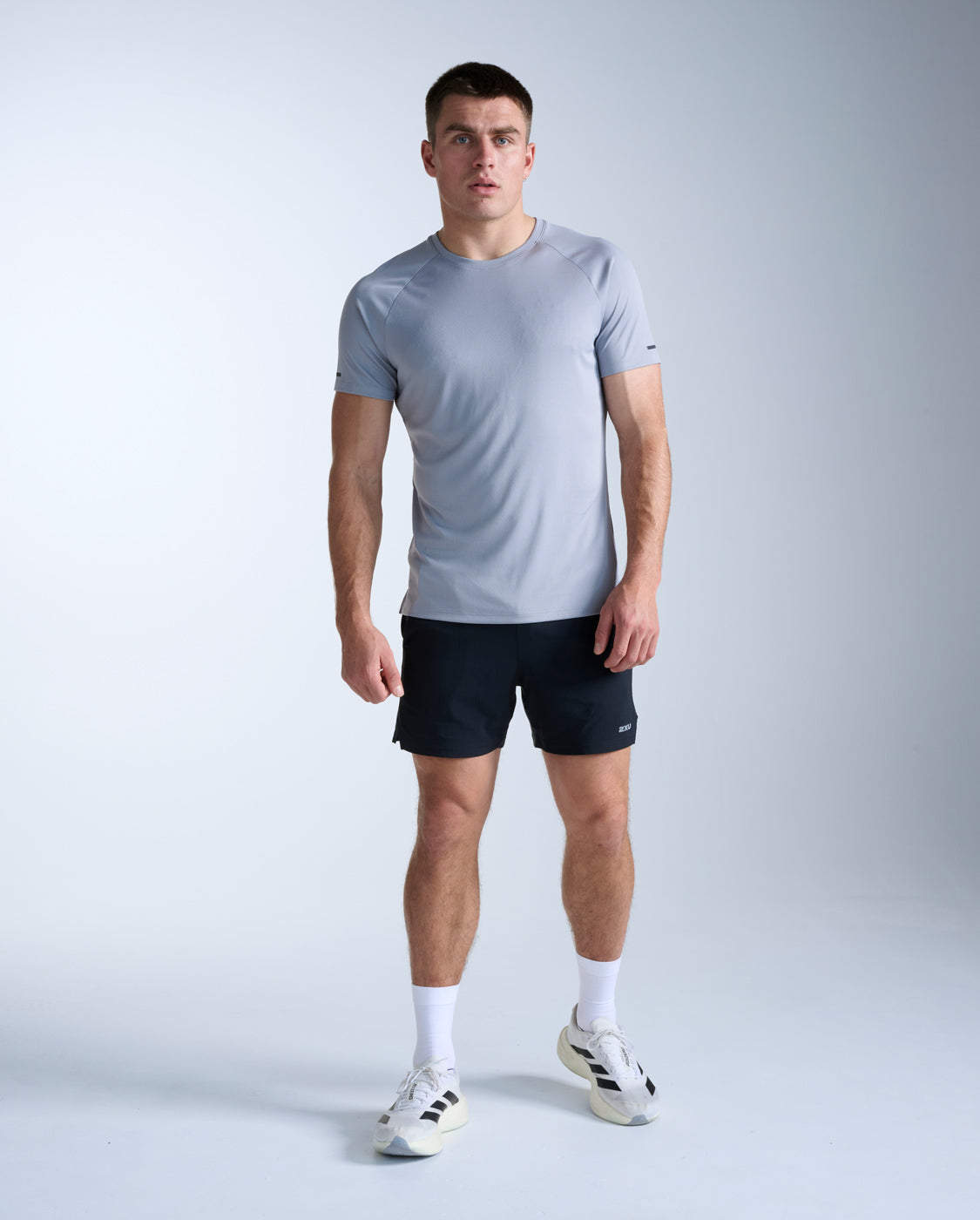 2xu-aero-tee-laufshirt-herren-weathervane-reflective image 6