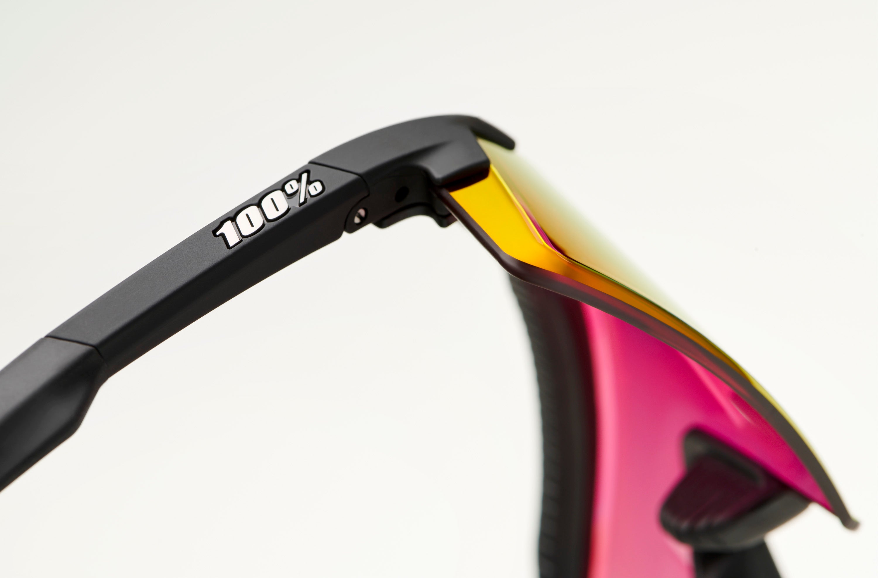 100-aerocraft-soft-tact-black-sonnenbrille-hiper-red-mirror image 7