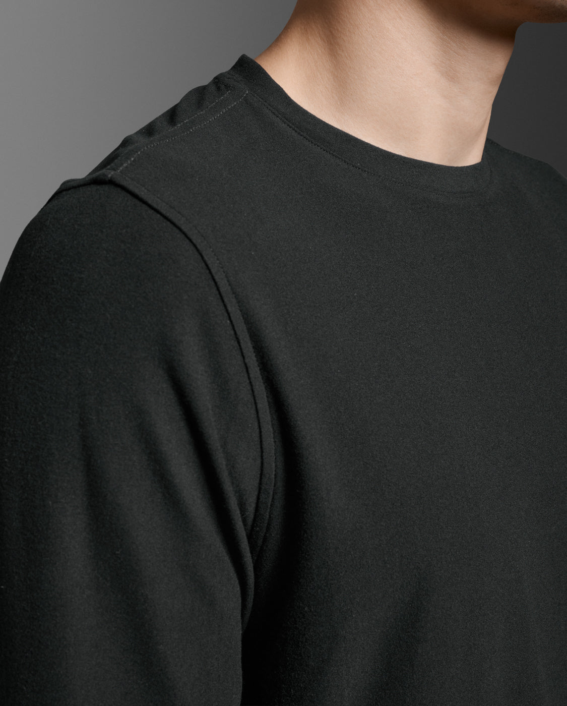 2xu-signature-long-sleeve-langarmshirt-herren-black-black image 3
