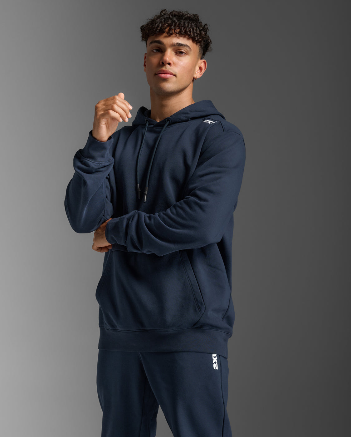 2xu-motion-aspire-kapuzenpullover-midnight-hoodie image 5