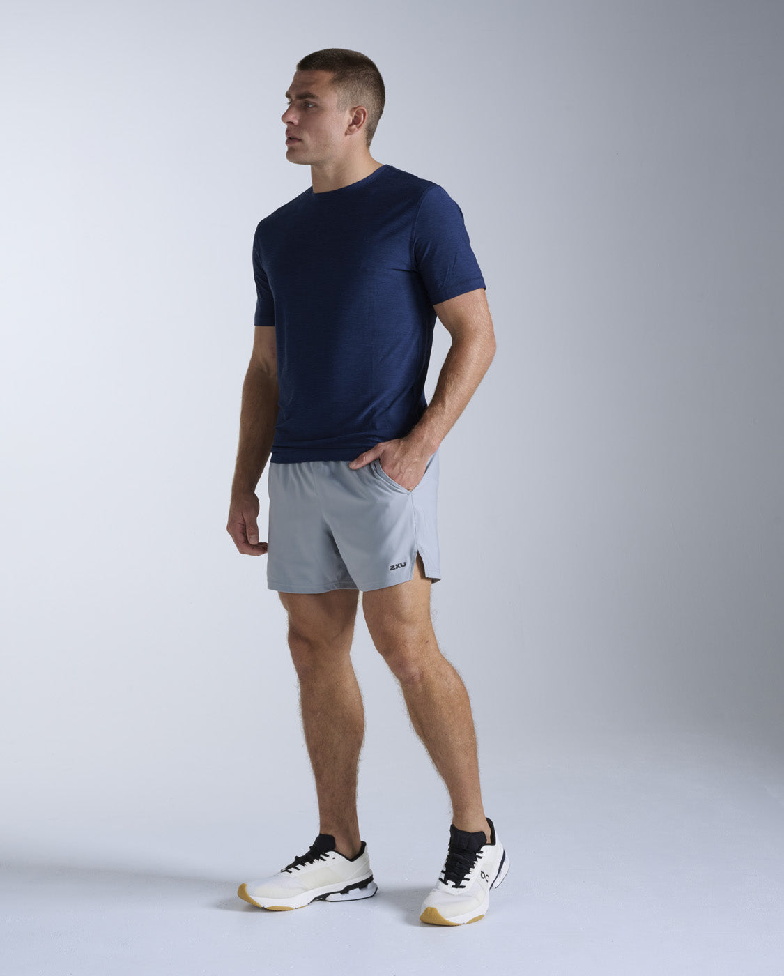 2xu-signature-tee-t-shirt-herren-midnight-midnight-schnelltrocknend image 3