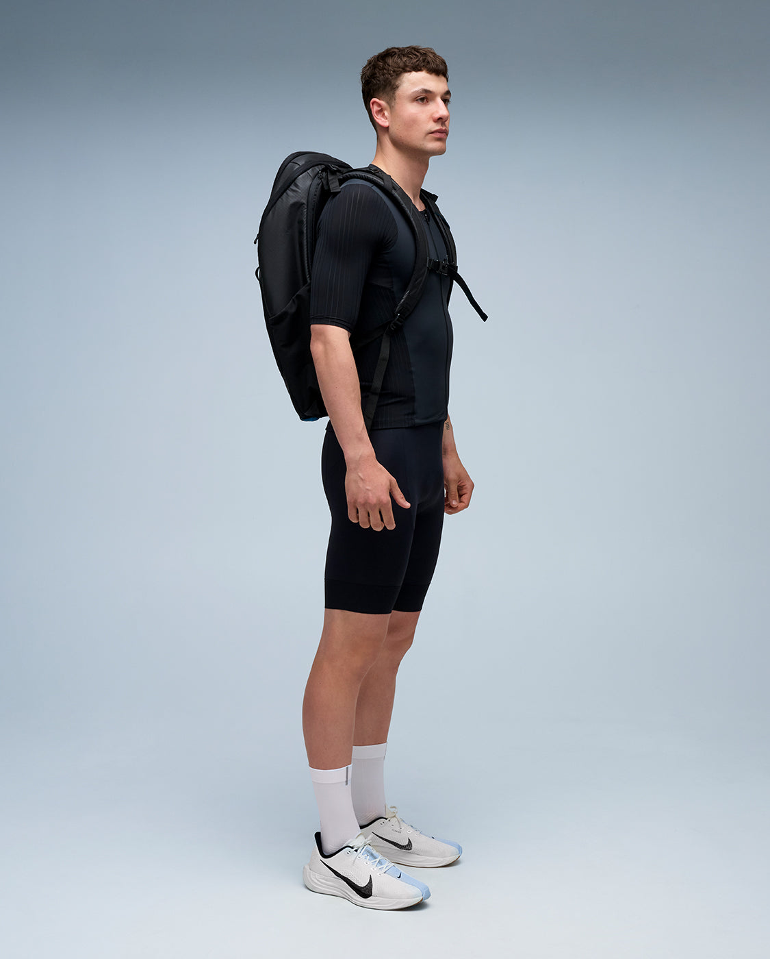 2xu-swim-race-transition-backpack-black-aloha-34l image 8
