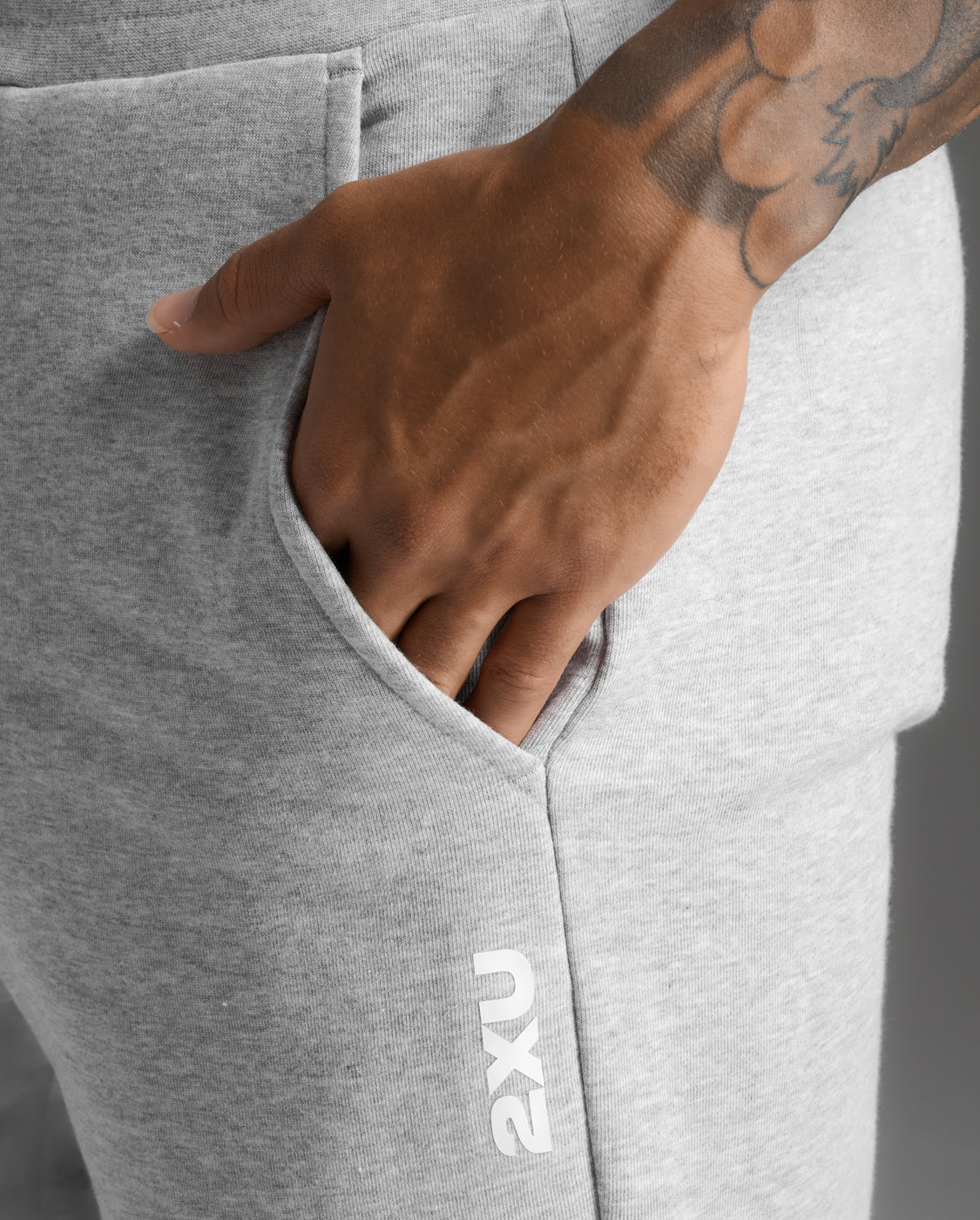 2xu-motion-aspire-trackpants-trainingshose-grey-marle image 6