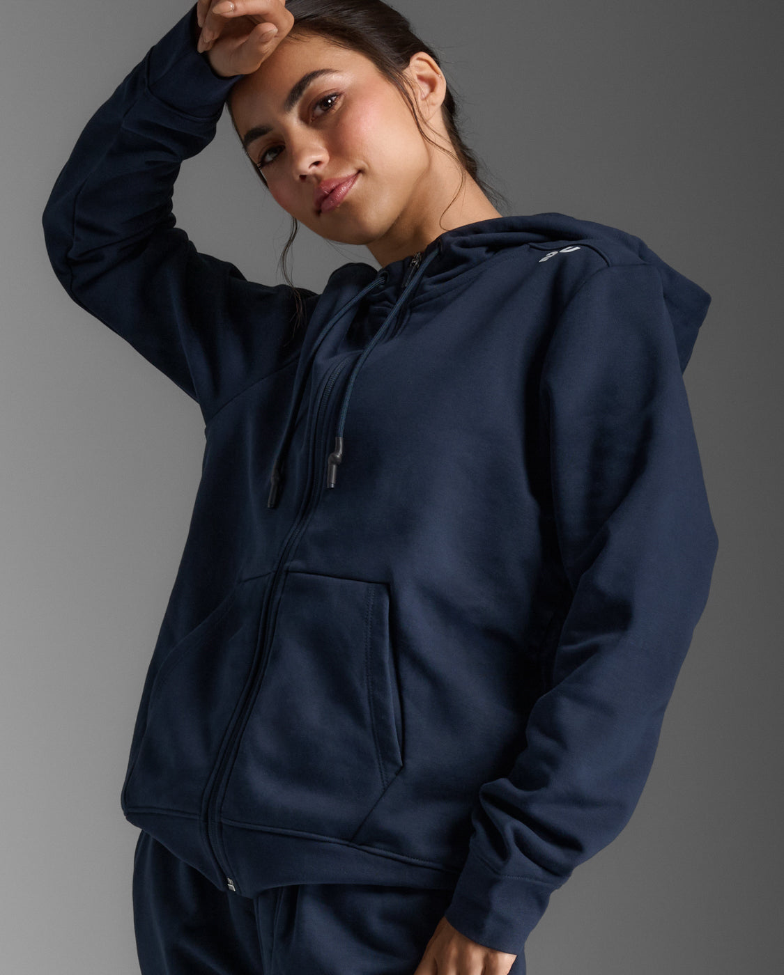 2xu-motion-aspire-full-zip-hoodie-damen-midnight-white image 1