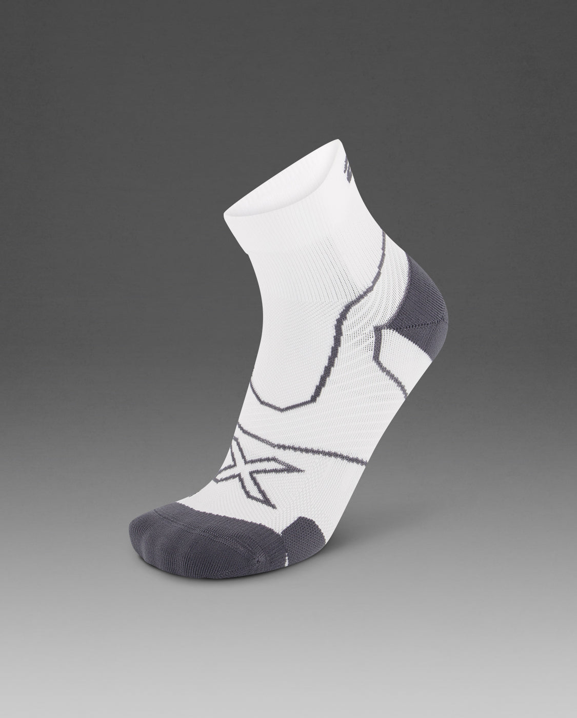 2xu-vectr-cushion-1-4-crew-socken-white-kompression image 1
