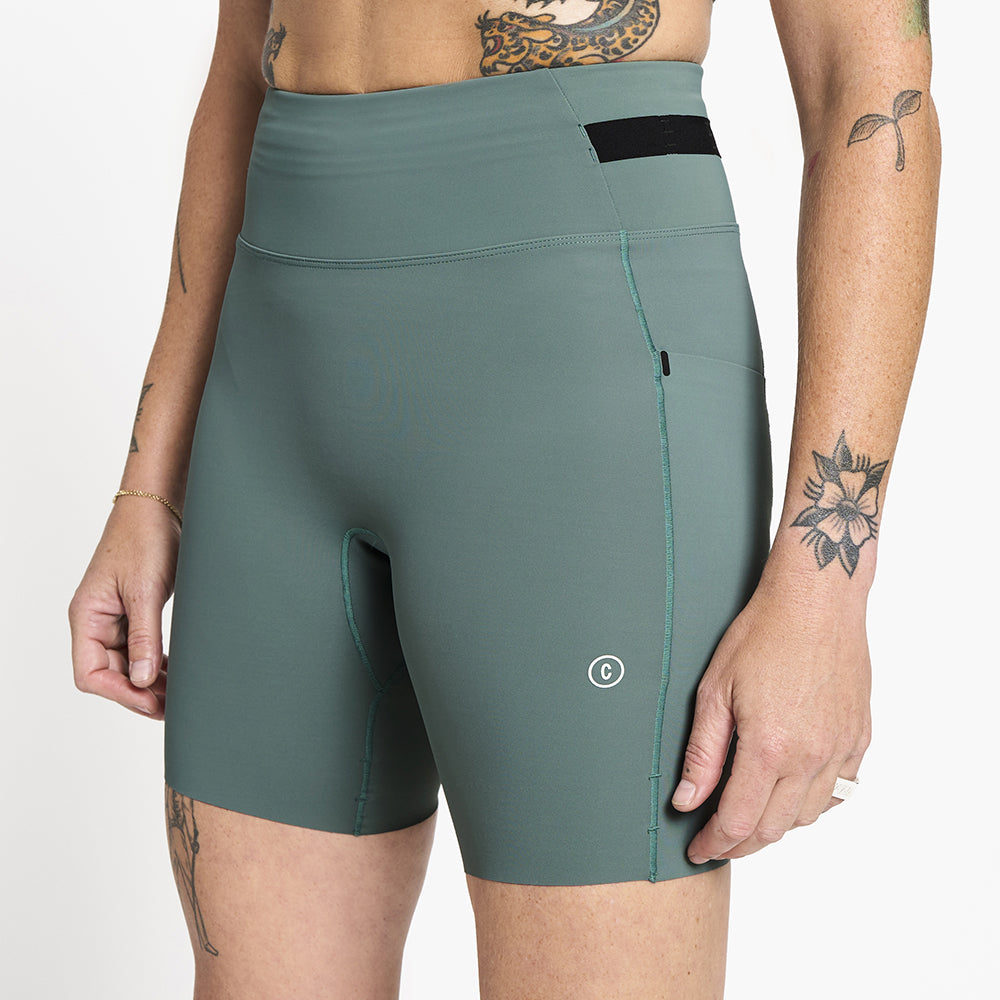 ciele-w-fsttight-short-7-laufshorts-damen-silver-pine image 3