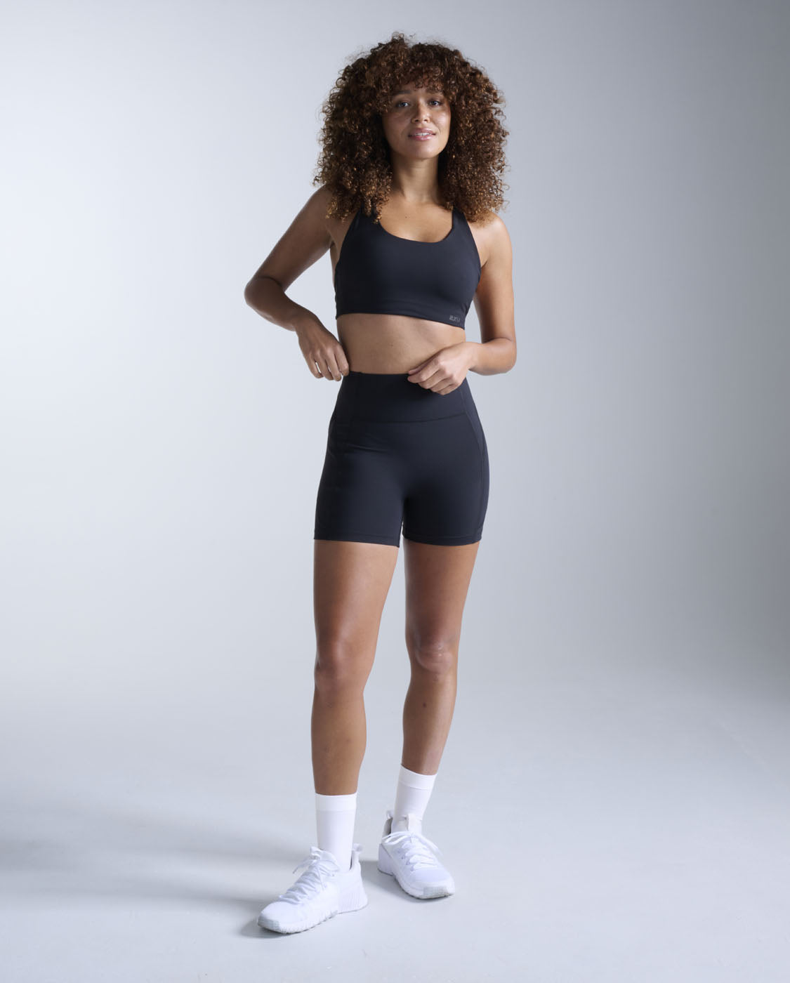 2xu-flex-hi-rise-compression-4-inch-shorts-schwarz-damen image 5