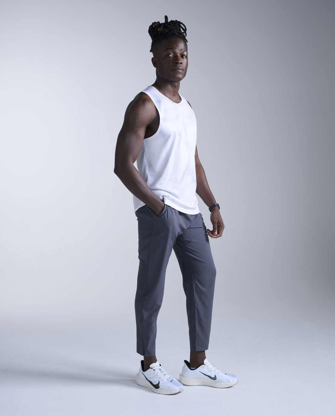 2xu-aero-woven-jogger-herren-india-ink-leicht image 5