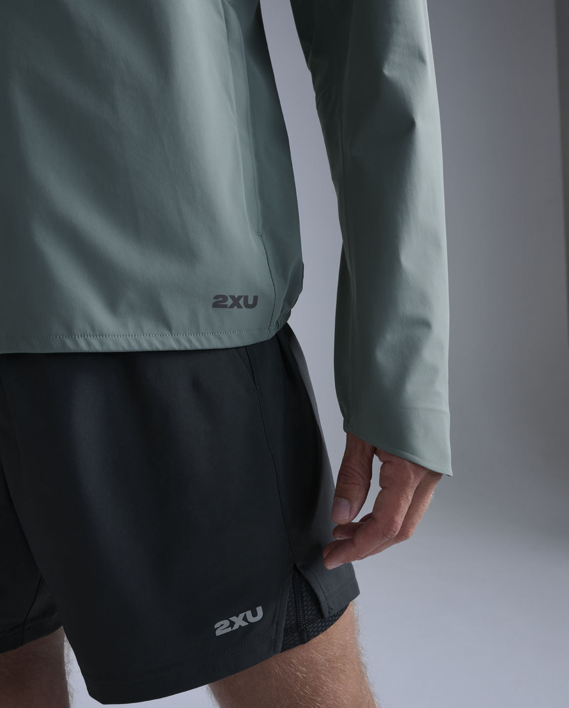 2xu-ignition-shield-regenjacke-herren-olive-wasserdicht image 7