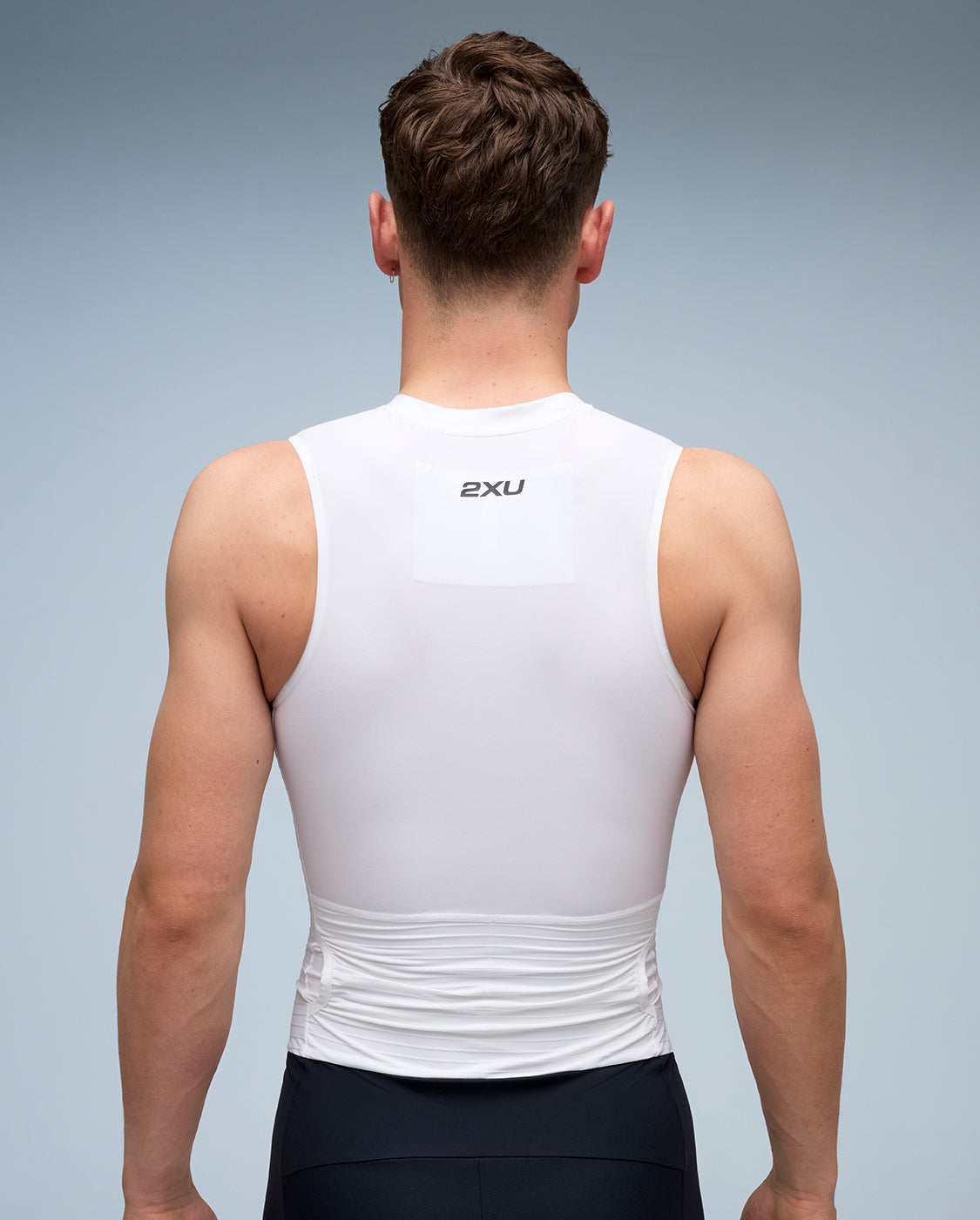 2xu-light-speed-react-trisuit-herren-black-white image 3