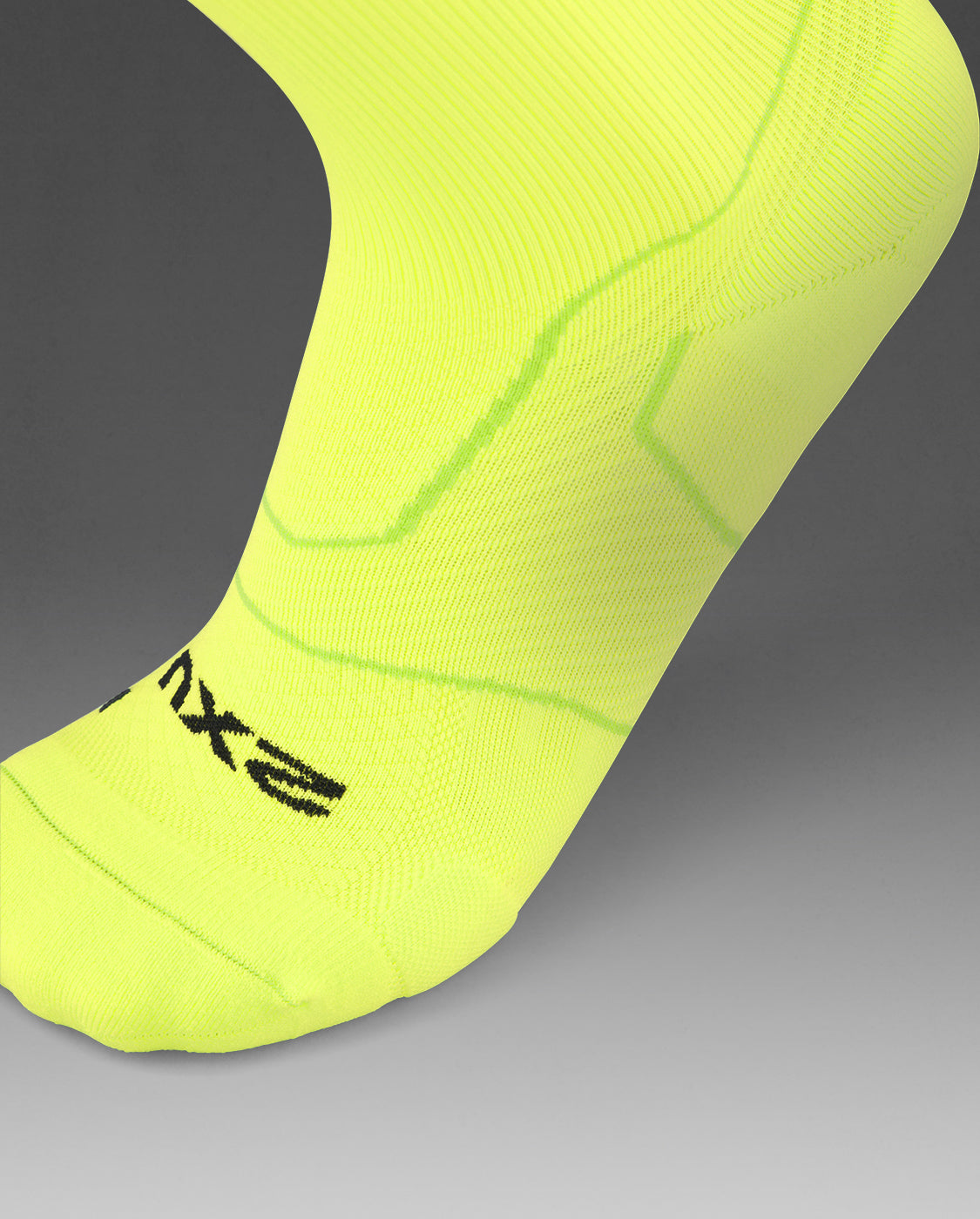 2xu-vectr-light-cushion-crew-socken-volt-herren image 4
