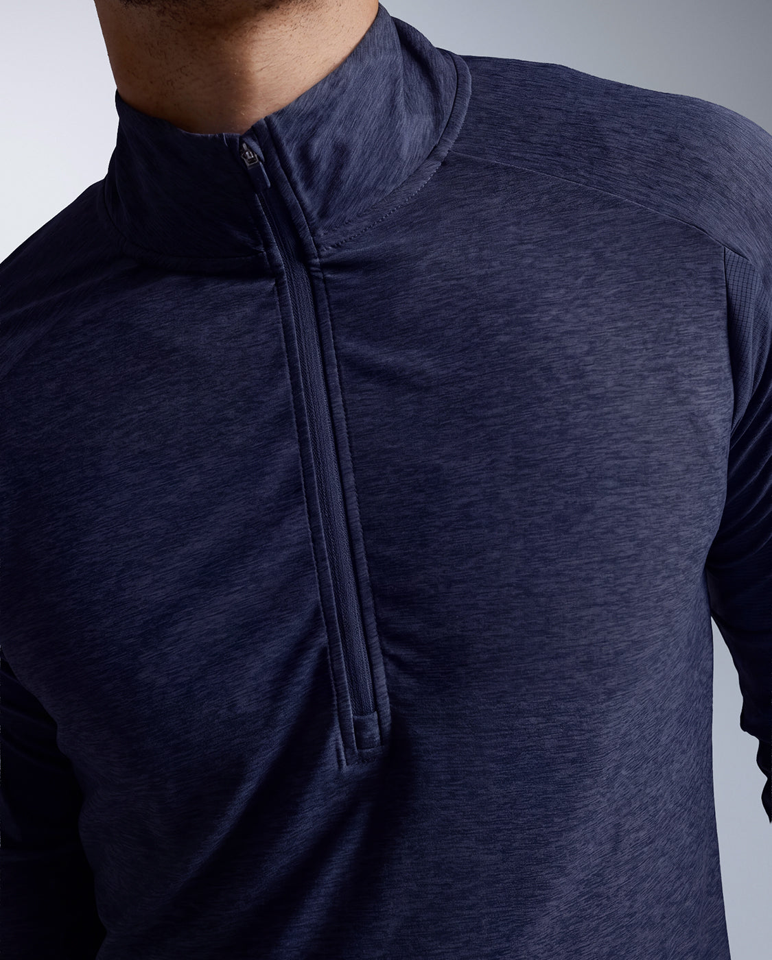 2xu-aero-1-2-zip-laufshirt-midnight-herren-slim image 4